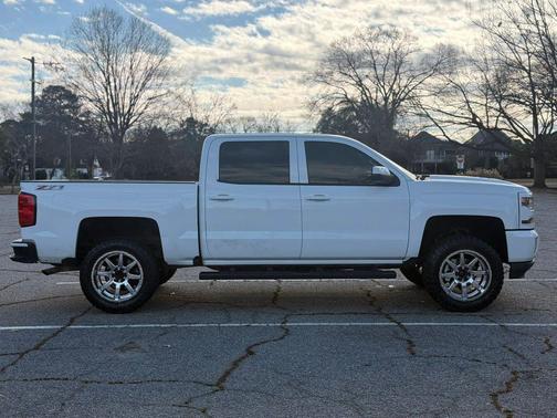2017 Chevrolet Silverado 1500 2LT