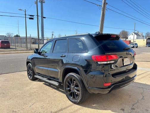 2017 Jeep Grand Cherokee Altitude