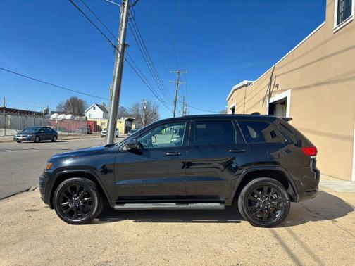 2017 Jeep Grand Cherokee Altitude