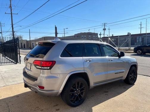 2017 Jeep Grand Cherokee Altitude