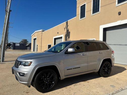 2017 Jeep Grand Cherokee Altitude