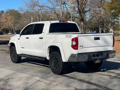 2015 Toyota Tundra SR5