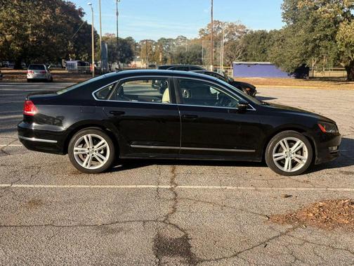 2012 Volkswagen Passat 2.0 TDI SEL Premium