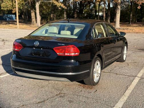 2012 Volkswagen Passat 2.0 TDI SEL Premium