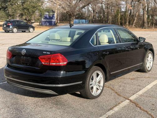 2012 Volkswagen Passat 2.0 TDI SEL Premium
