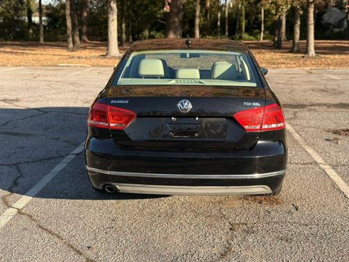 2012 Volkswagen Passat 2.0 TDI SEL Premium