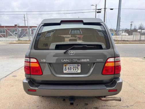 2001 Toyota Land Cruiser Base