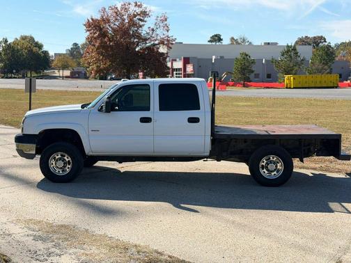 2005 Chevrolet Silverado 2500 LS H/D Crew Cab