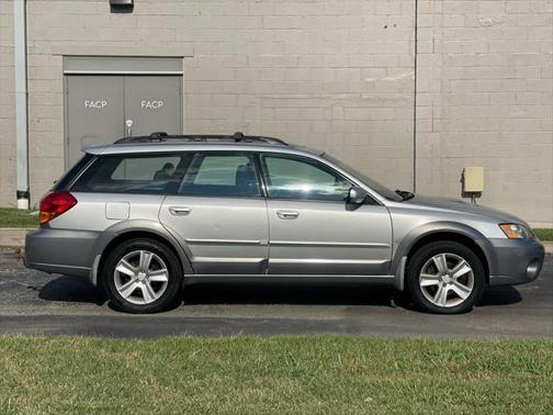 2005 Subaru Outback 2.5 XT Limited