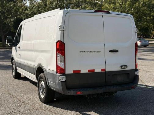 2017 Ford Transit-250 Base
