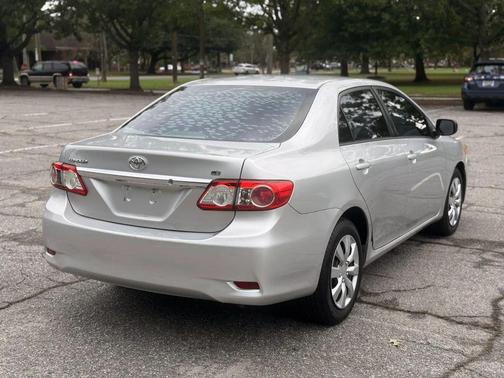 2012 Toyota Corolla LE