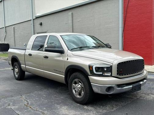 2006 Dodge Ram 2500 SLT Mega Cab