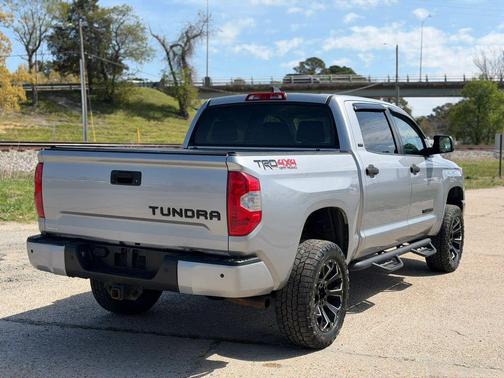 Silver Sky Metallic 2020 Toyota Tundra SR5