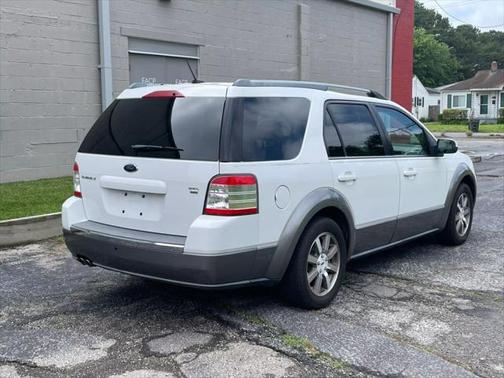 2008 Ford Taurus X SEL