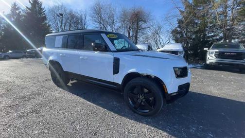 2025 Land Rover Defender 130 P400 X-Dynamic SE