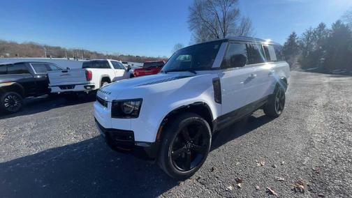 2025 Land Rover Defender 130 P400 X-Dynamic SE