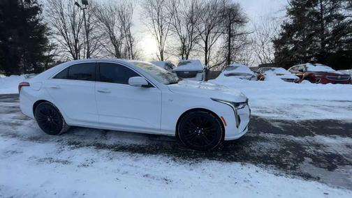 2023 Cadillac CT4 Luxury