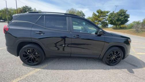 2022 GMC Terrain SLE