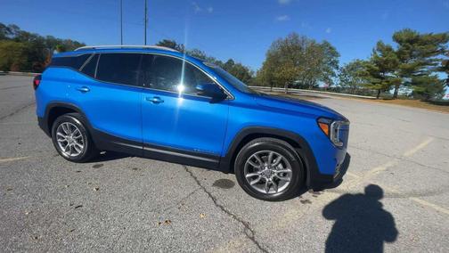 2024 GMC Terrain SLT