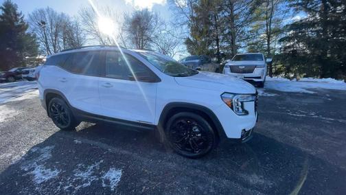 2022 GMC Terrain SLT