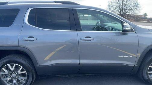 2022 GMC Acadia AWD SLE