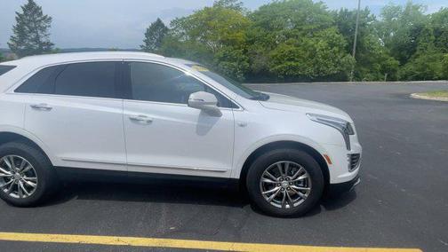 2022 Cadillac XT5 Premium Luxury