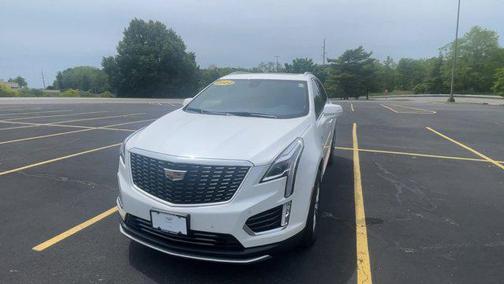 2022 Cadillac XT5 Premium Luxury