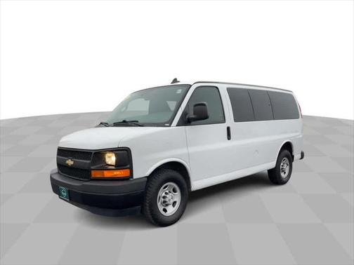 2017 Chevrolet Express 2500 LS