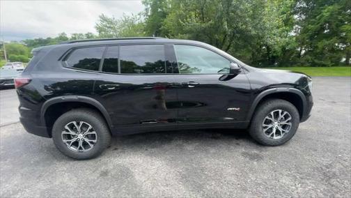 2025 GMC Acadia AWD AT4