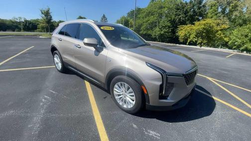 2024 Cadillac XT4 Luxury