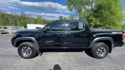Midnight Black Metallic 2020 Toyota Tacoma TRD Off Road