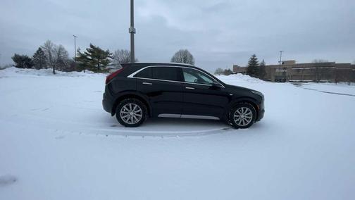 2021 Cadillac XT4 Premium Luxury