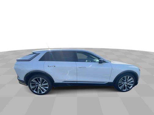 2024 Cadillac LYRIQ Luxury w/1SE