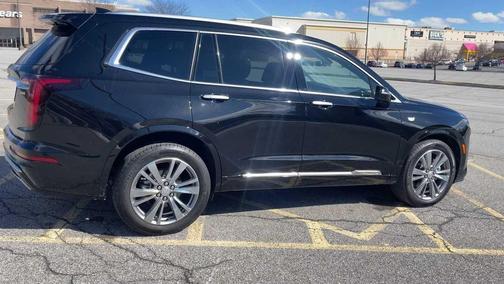 2025 Cadillac XT6 Premium Luxury AWD