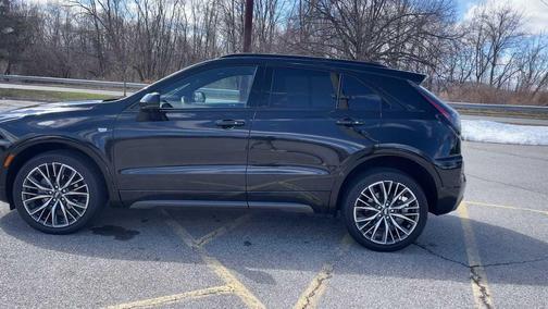 2024 Cadillac XT4 Sport