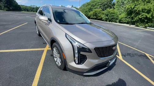 2022 Cadillac XT4 Premium Luxury