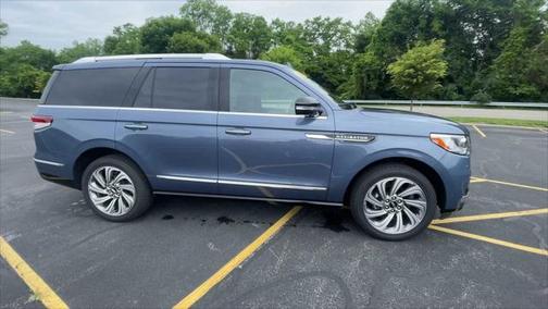 2023 Lincoln Navigator Reserve