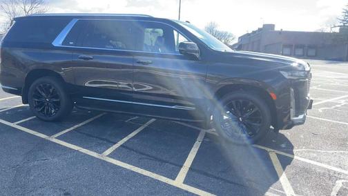 2023 Cadillac Escalade ESV Premium Luxury