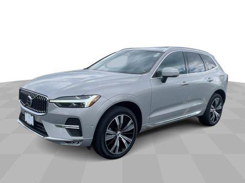 2022 Volvo XC60 B5 Inscription