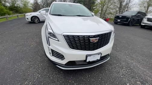Crystal White Tricoat 2022 Cadillac XT5 Premium Luxury