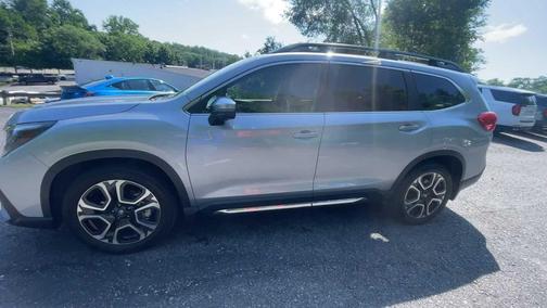 Ice Silver Metallic 2023 Subaru Ascent Limited 8-Passenger