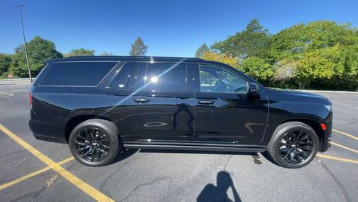 2022 Cadillac Escalade ESV Sport
