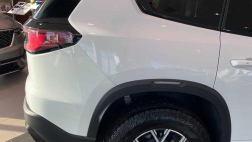 2025 GMC Acadia AWD AT4