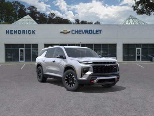 Sterling Gray Metallic 2026 Chevrolet Traverse Z71