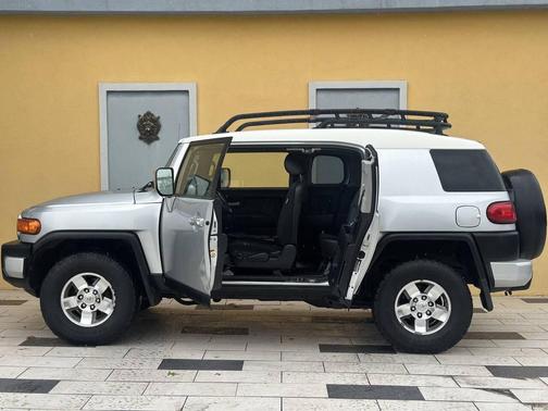 2008 Toyota FJ Cruiser Base