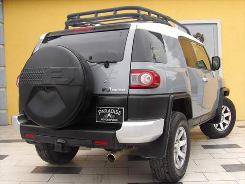 2014 Toyota FJ Cruiser Base