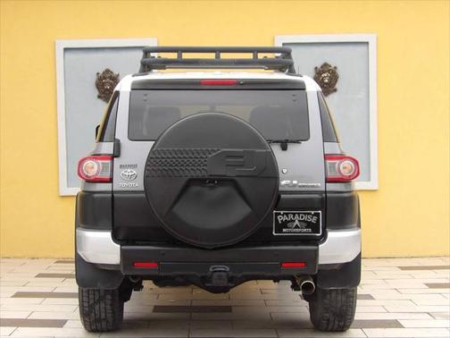 2014 Toyota FJ Cruiser Base