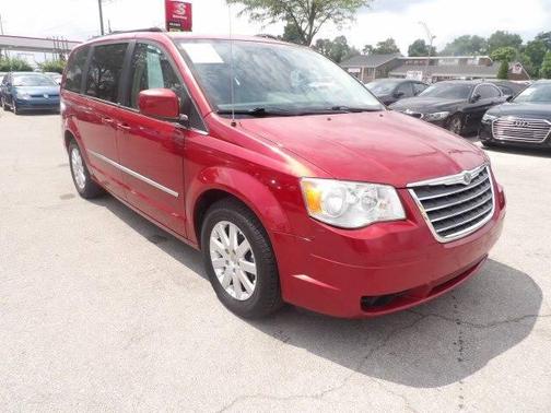 2010 Chrysler Town & Country Touring