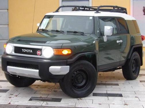 2014 Toyota FJ Cruiser Base