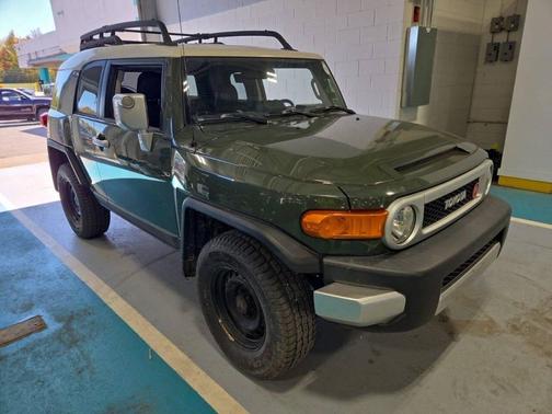 2014 Toyota FJ Cruiser Base